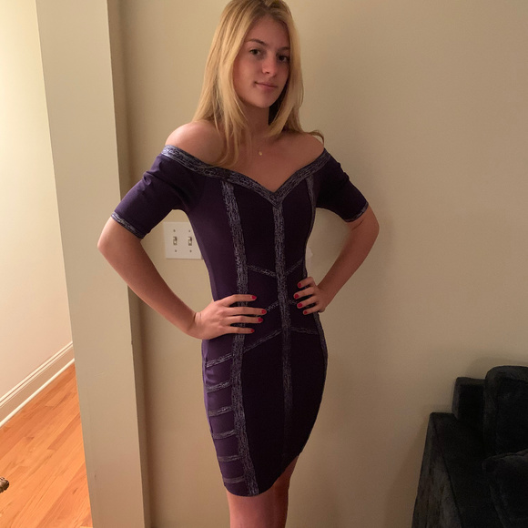 Ladies Sample Dress 2020 - Picture 1 of 2